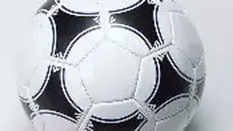 皇马高层瞄准切尔西队长，计划2025年签下里斯·詹姆斯